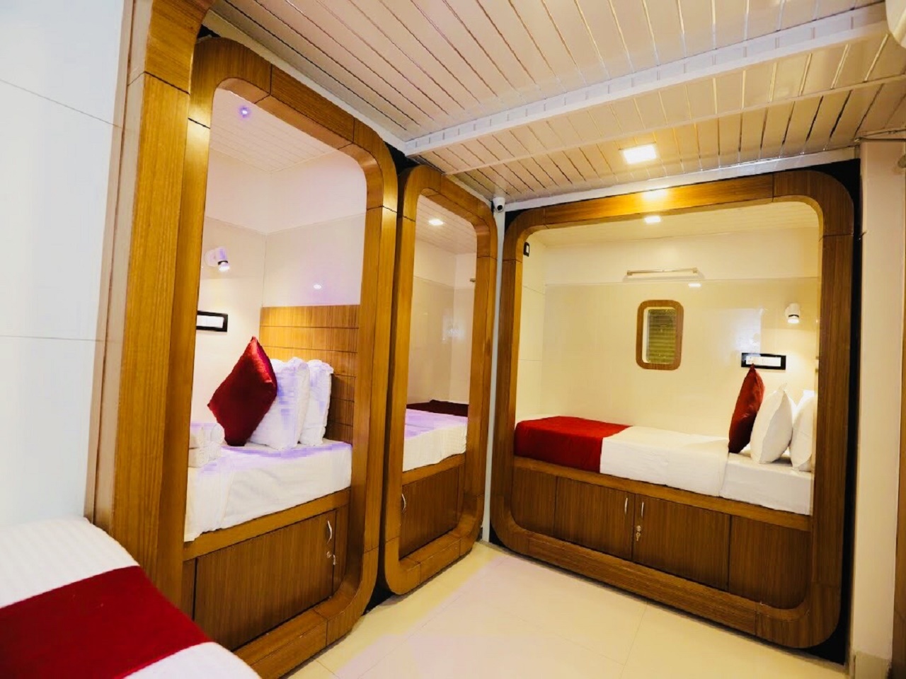 Pod style room at Airport Transit Hotel in Mumbai
